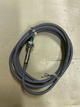 PM08-02P Бесконтактный индуктивный датчик